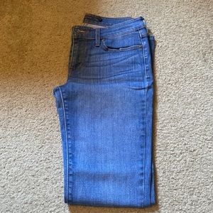 Levi’s Demi Curve Bootcut Jeans!
